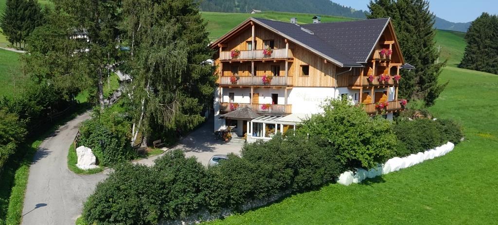 Appartments Helvetia Виллабасса Экстерьер фото