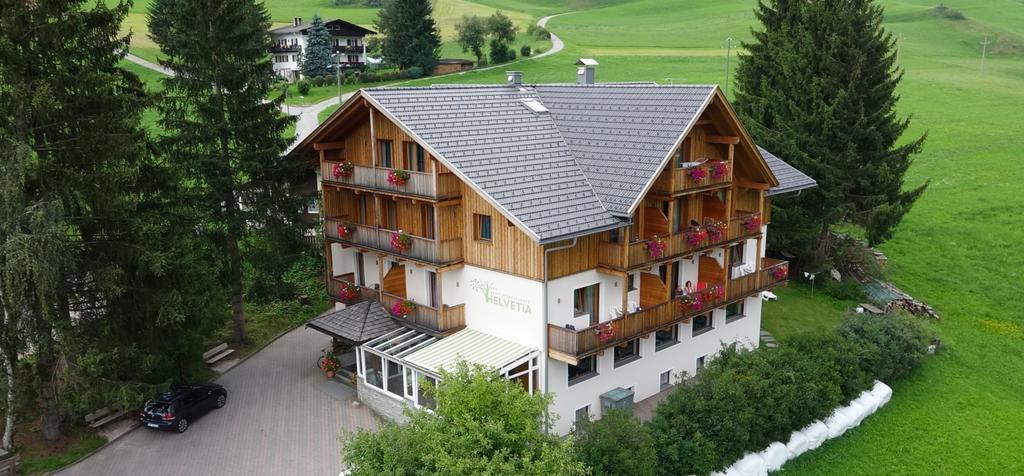 Appartments Helvetia Виллабасса Экстерьер фото